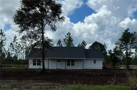 17564 Post Rd S, Waynesville, GA 31566