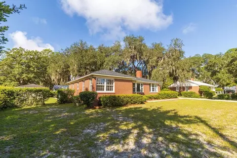 1167 W Orange St, Jesup, GA 31545