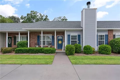 24 White Oak Ct, Brunswick, GA 31520