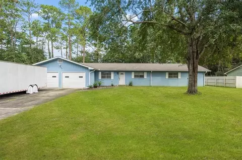 402 W 6th St, Woodbine, GA 31569