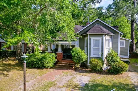 1107 Elizabeth St, Waycross, GA 31501