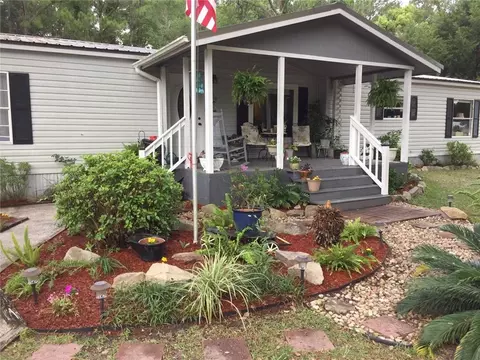1012 Franklin St, Darien, GA 31305