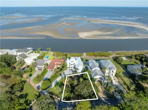 4346 Sixteenth St, Saint Simons Island, GA 31522