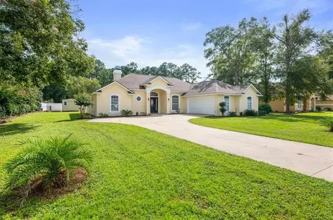 3172 Birchwood Dr, Waycross, GA 31503