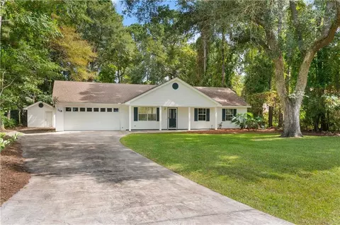 118 Brandenberry Rd, Brunswick, GA 31523