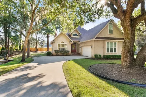 111 Pheasant Dr, Brunswick, GA 31525