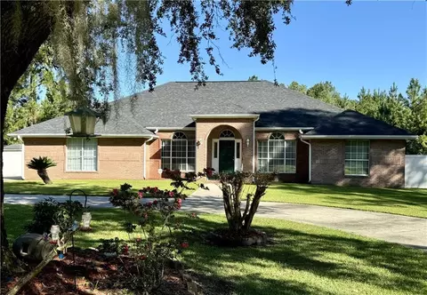 3145 Colerain Rd, Kingsland, GA 31548