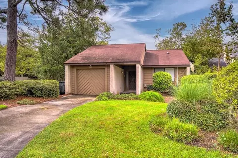 154 Linkside Dr, Saint Simons Island, GA 31522