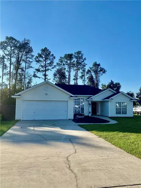 184 Timber Ridge Dr, Brunswick, GA 31525