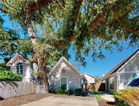 518 Palmetto St, Saint Simons Island, GA 31522