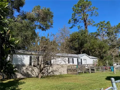 1162 Palmetto St, Darien, GA 31305