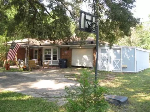 7811 Harrietts Bluff Rd, Woodbine, GA 31569