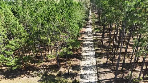 412 Dana Rd, Baxley, GA 31513
