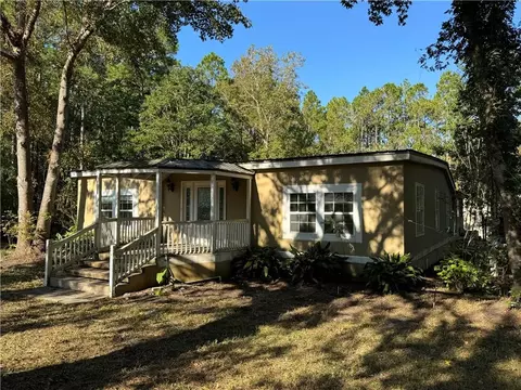 1642 Franklin St SE, Darien, GA 31305