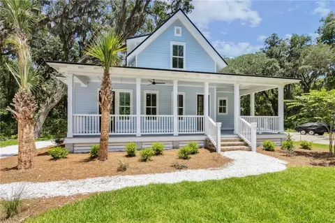 106 Doubloon Ct, Saint Marys, GA 31558