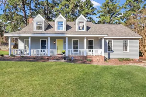 2623 Winchester Rd, Waycross, GA 31501