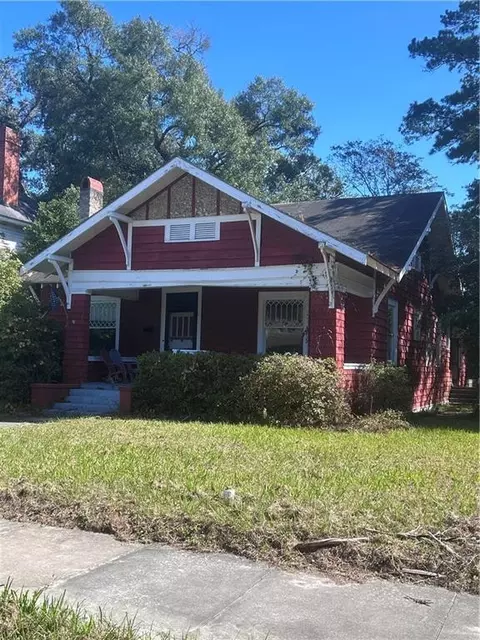 909 Gilmore St, Waycross, GA 31501