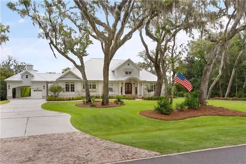 172 Hampton Point Dr, Saint Simons Island, GA 31522