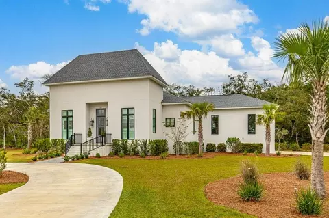 28 Dorsey Cir, Saint Simons Island, GA 31522
