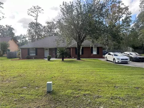 170 S Deals Cir, Woodbine, GA 31569