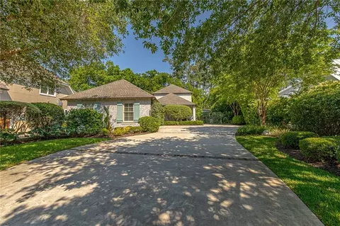 132 Country Club Dr, Saint Simons Island, GA 31522