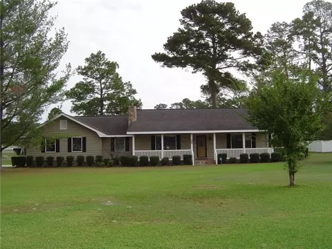 130 Diane Dr, Waycross, GA 31503