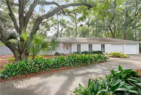 407 Couper Ave, Saint Simons Island, GA 31522