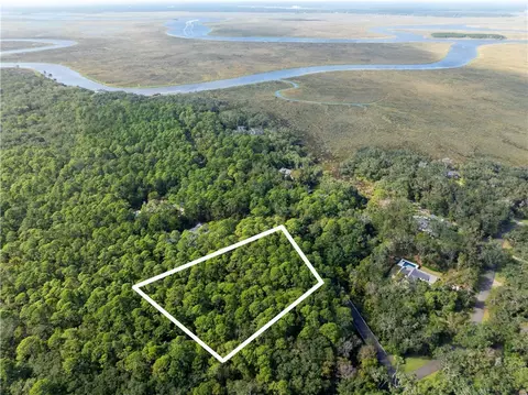 297 Pikes Bluff Dr, Saint Simons Island, GA 31522