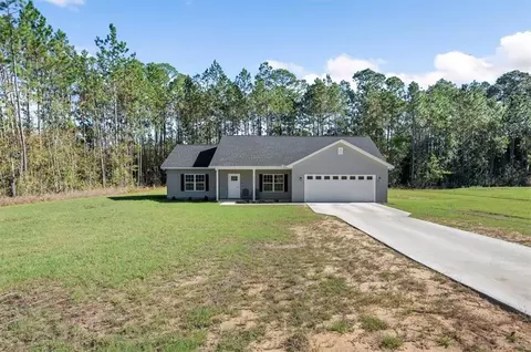 415 Pineview Ave, Baxley, GA 31513