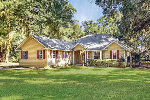105 Mackqueen Dr, Brunswick, GA 31525