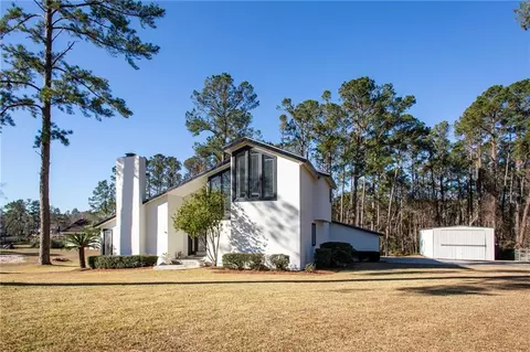 2619 Winchester Rd, Waycross, GA 31501
