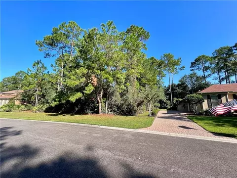 307 Osprey Cir, Saint Marys, GA 31558