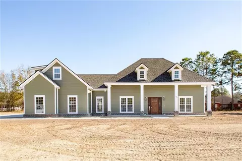 627 Saddle Cir, Waycross, GA 31503