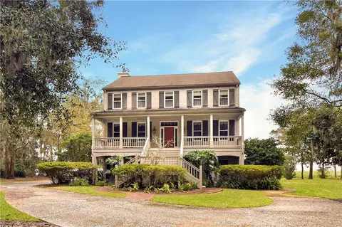 202 Hampton Point Dr, Saint Simons Island, GA 31522