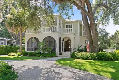 43 Frederica Oaks Ln, Saint Simons Island, GA 31522