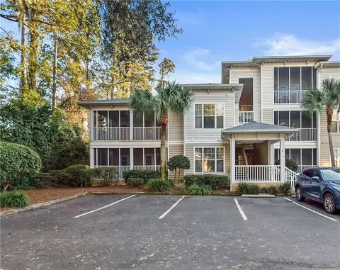 1704 Frederica Rd #302, Saint Simons Island, GA 31522