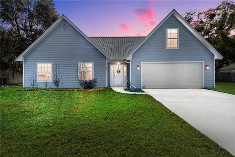 103 Lakefield Dr, Kingsland, GA 31548
