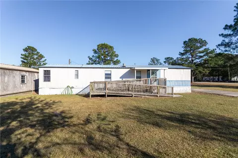 6158 Brittany Cir, Blackshear, GA 31516