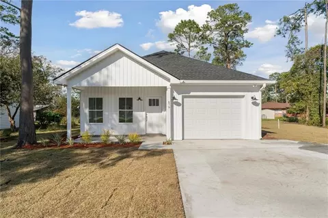 679 Chapel Crossing Rd, Brunswick, GA 31525