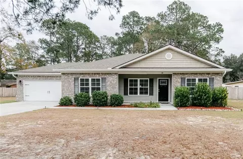22 Palm Dr, Hinesville, GA 31313