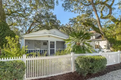 617 Beach Dr, Saint Simons Island, GA 31522