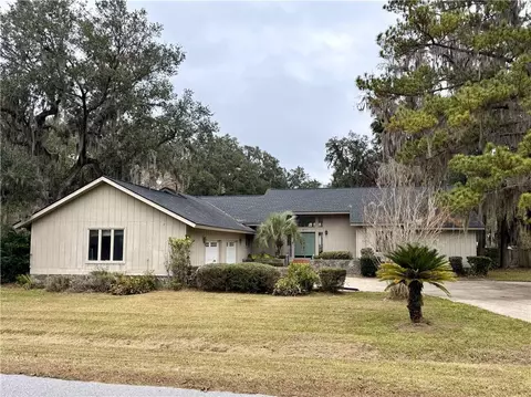 271 S Deals Cir, Woodbine, GA 31569