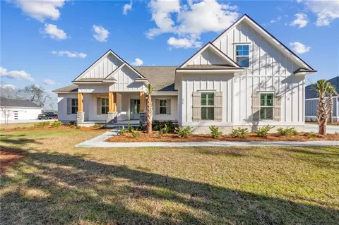 276 Little Satilla Trl, Waverly, GA 31565