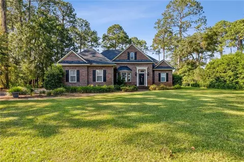 904 Larkspur Ln, Saint Marys, GA 31558