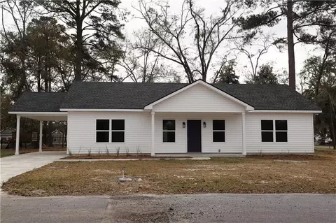 555 Pine St, Blackshear, GA 31516