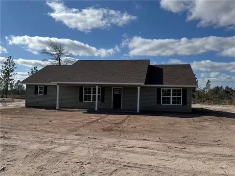 17710 Post Rd S, Waynesville, GA 31566