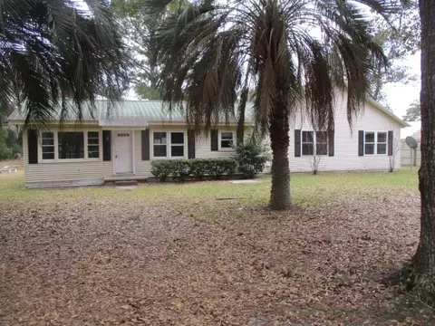195 Fern Dr, Folkston, GA 31537