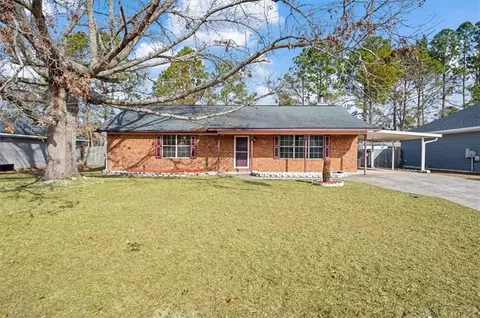 1447 Enterprise Dr, Hinesville, GA 31313