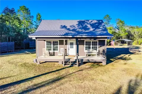 5877 Old River Rd, Blackshear, GA 31516