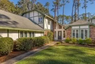100 Whitefield Ave, Saint Simons Island, GA 31522